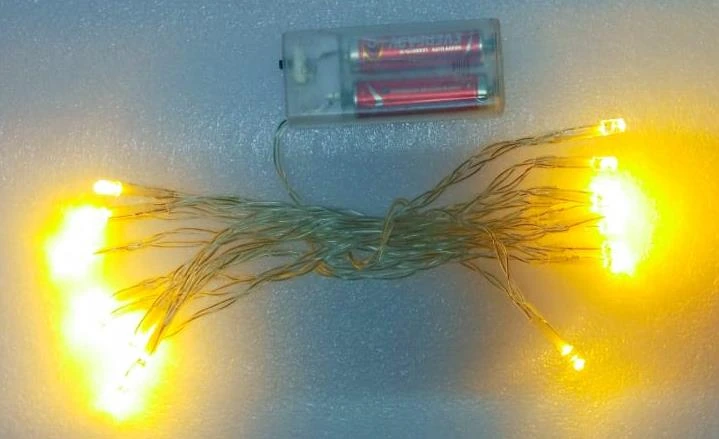 Hanging Line 400cm 20LED 6hrs 2 Battery Not Included